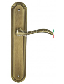 Дверная ручка Extreza "AGATA" (Агата) 310 на планке PL05 матовая бронза F03