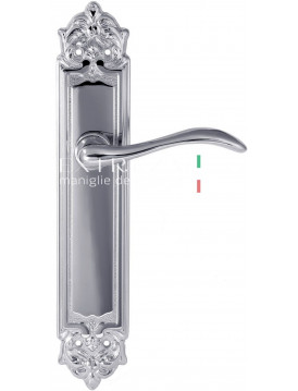 Дверная ручка Extreza "AGATA" (Агата) 310 на планке PL02 полированный хром F04