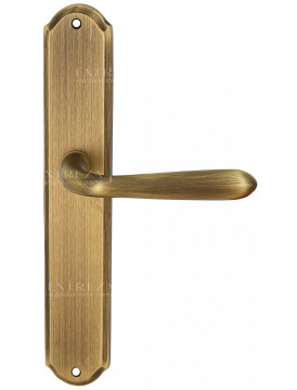 Дверная ручка Extreza "ALDO" (Альдо) 331 на планке PL01 матовая бронза F03