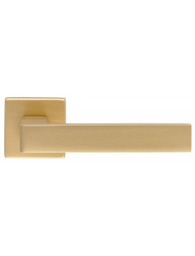 Дверная ручка Extreza Hi-Tech ALU "ENZO" 117 на квадратной розетке R11 матовая латунь F02