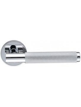 Дверная ручка Extreza Hi-tech Slim "TUBA" 126 на круглой розетке R16 полированный хром F04