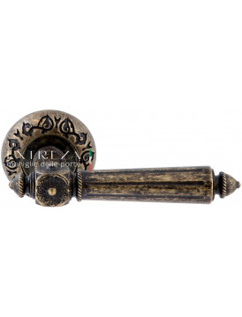 Дверная ручка Extreza "LEON" (Леон) 303 на розетке R04 античная бронза F23