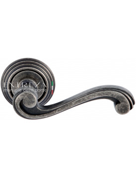 Дверная ручка Extreza "LINA" (Лина) 313 на розетке R05 античное серебро F45